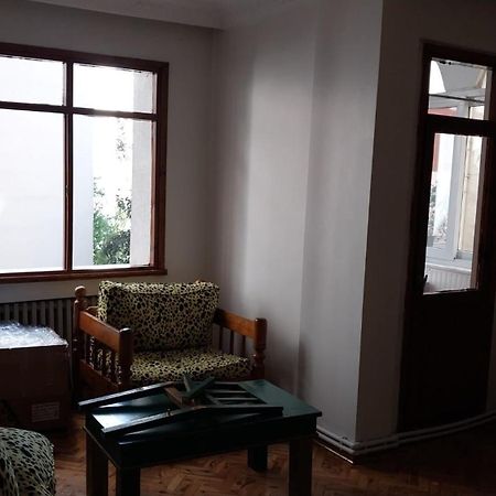 Flat Kavisli Apartment Истанбул Екстериор снимка